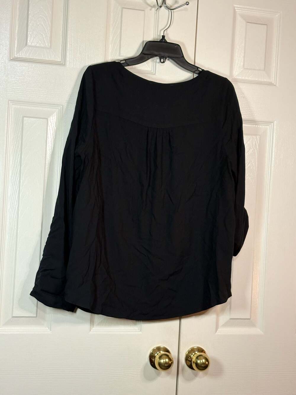 Savanna Jane Black Floral Embroidered V-Neck Roll Tab Sleeve Blouse Size L - Picture 8 of 8